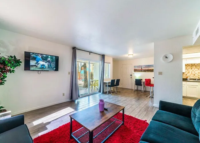 Holiday home 32- Modern Paradise Heated Pool